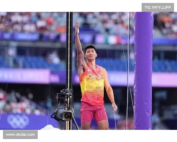 黄博凯十年坚守撑竿跳突破5.72米 奋力拼搏斩获亚军银牌荣耀 黄博凯十年坚守撑竿跳突破5.72米 奋力拼搏斩获亚军银牌荣耀
